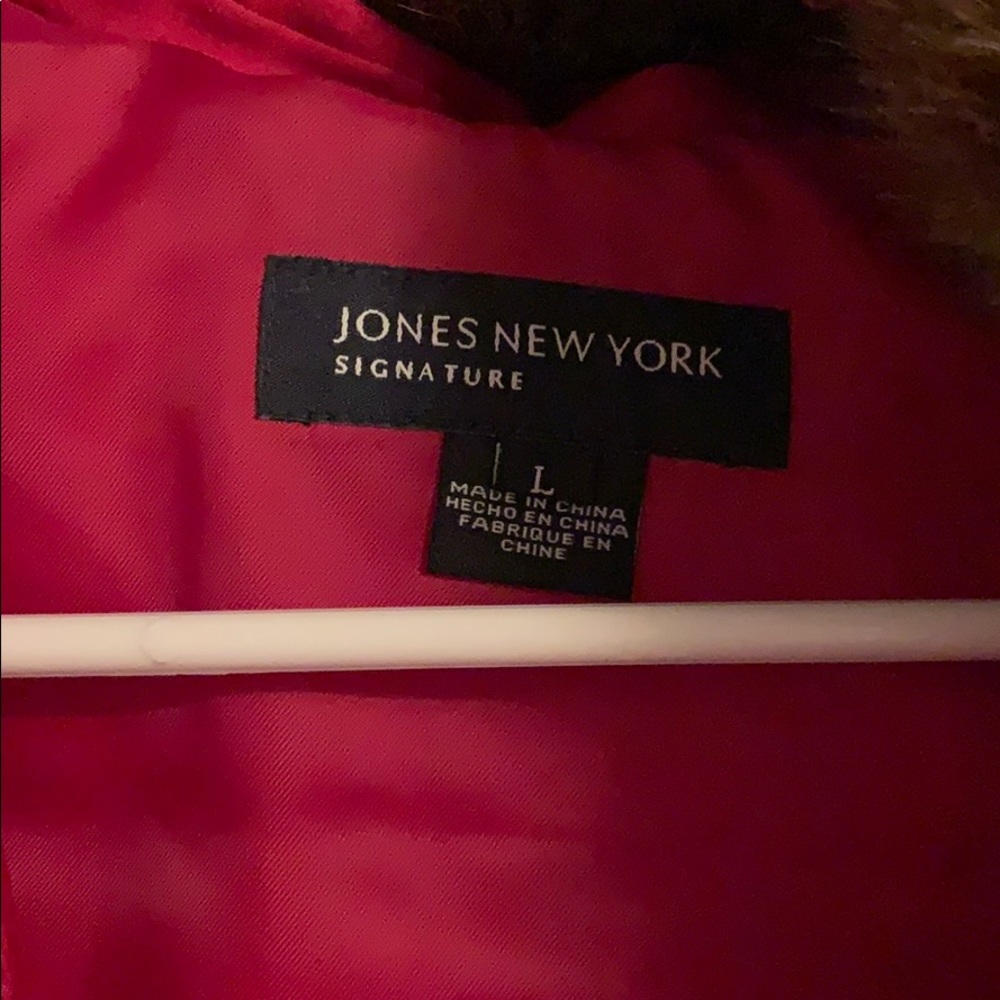 Vest - Picture 2 of 2